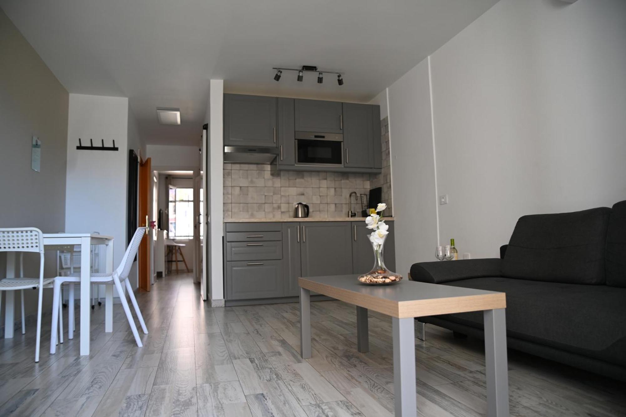 חוף ואיה גראן ריי Enai Luxury Apartments מראה חיצוני תמונה